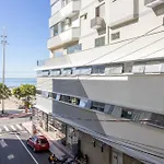Apu24 - Esq Com Av Atlantica, 4 Dorm, Climatizado