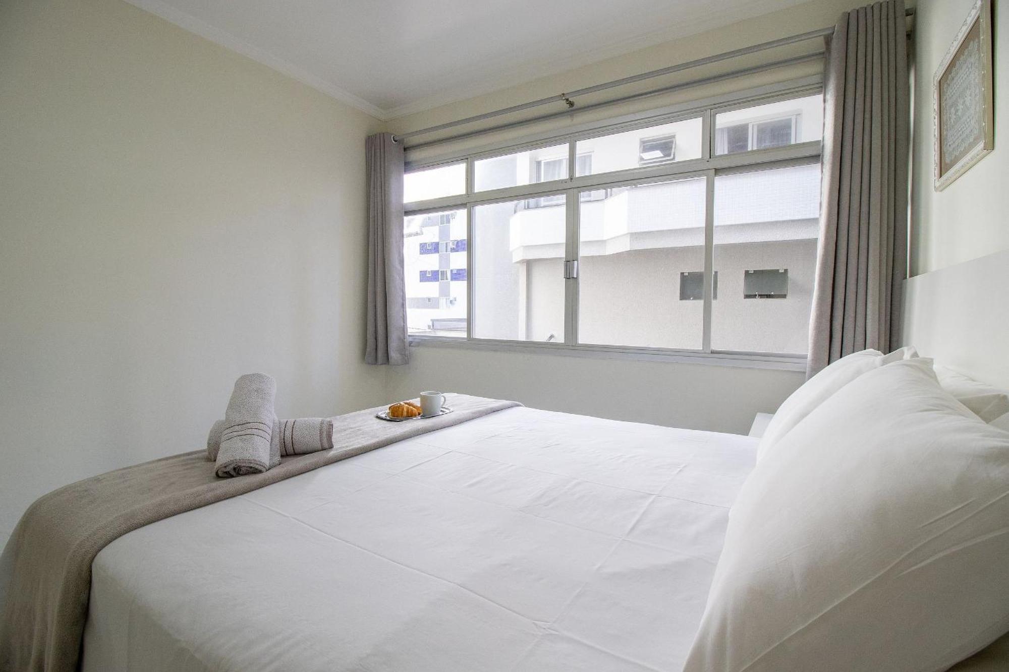 Apu24 - Esq Com Av Atlantica, 4 Dorm, Climatizado * Balneario Camboriu