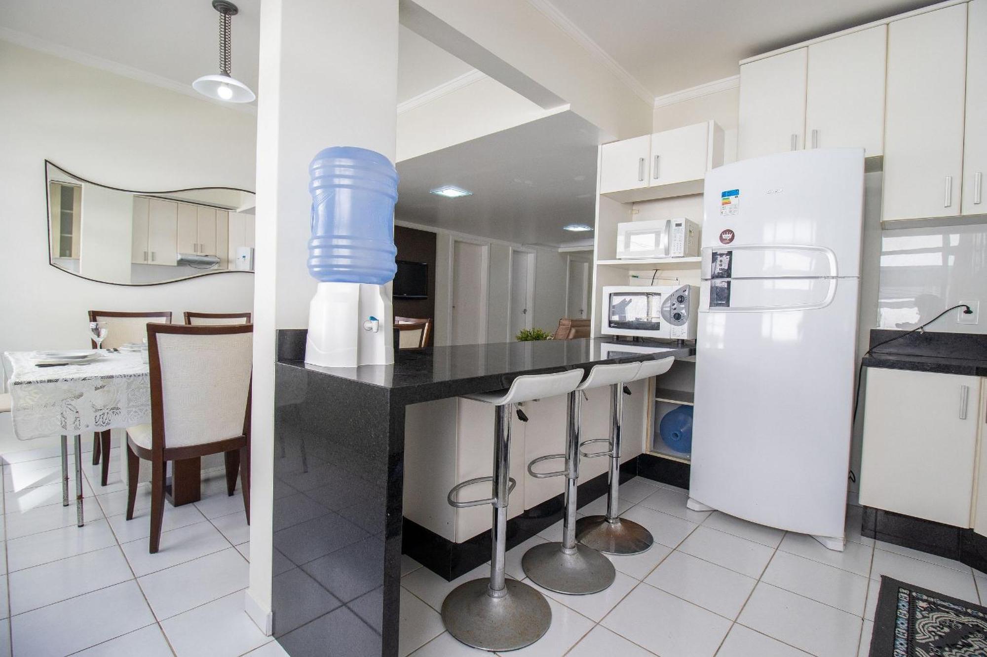Apu24 - Esq Com Av Atlantica, 4 Dorm, Climatizado * Balneario Camboriu
